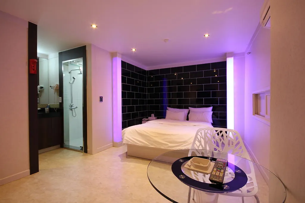 Fiona Hotel Seoul