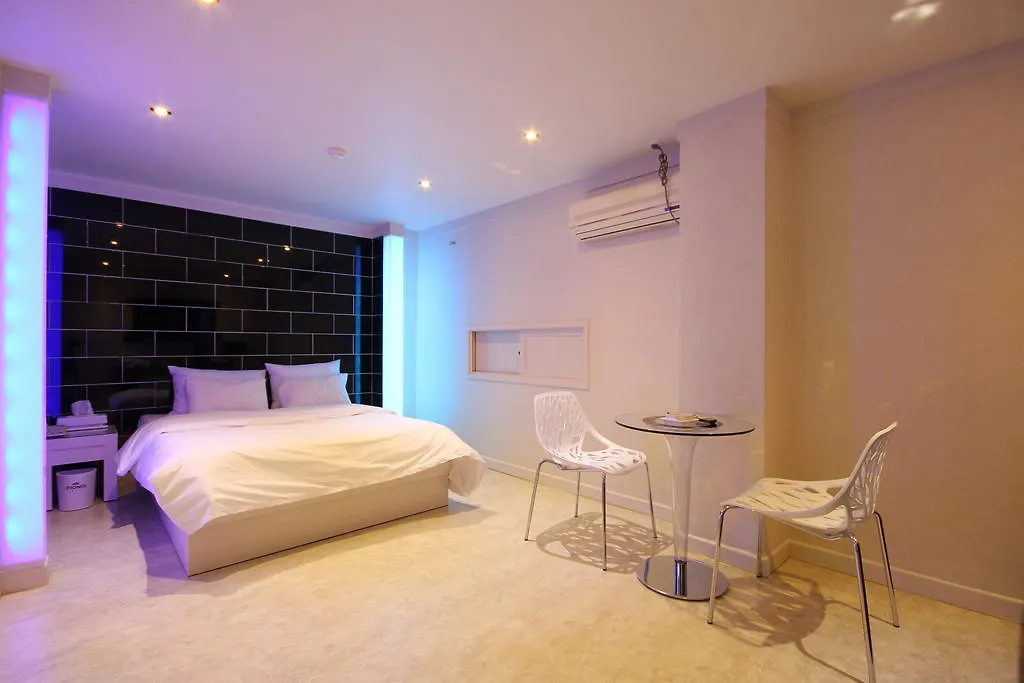 Fiona Hotel Seoul
