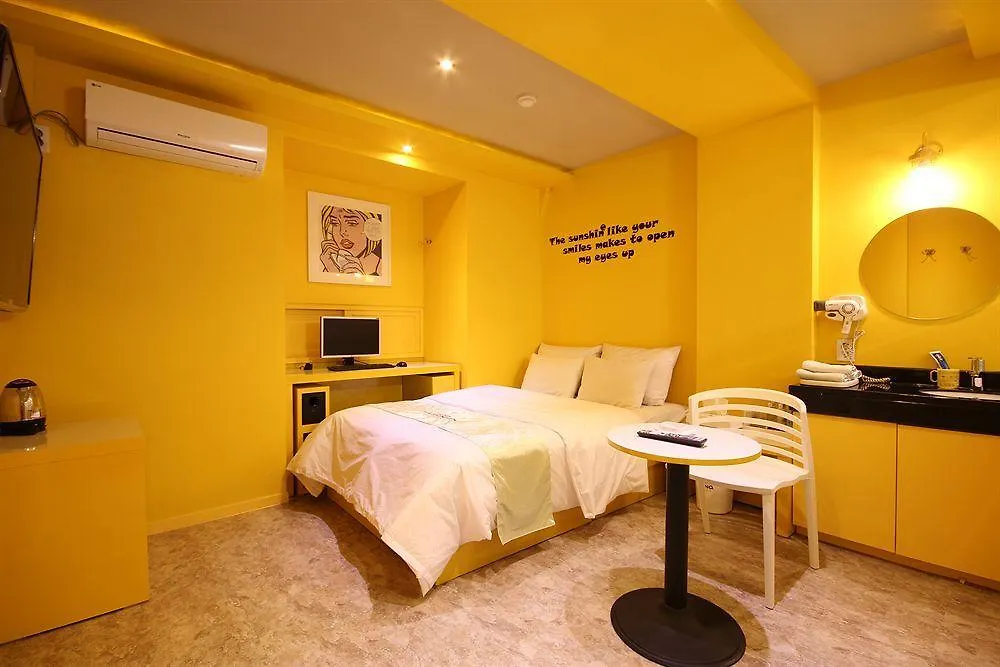 Fiona Hotel Seoul 2*,  South Korea
