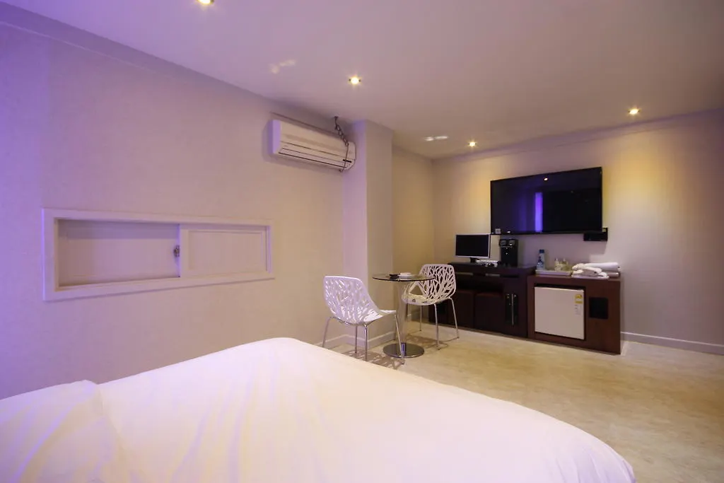 Fiona Hotel Seoul